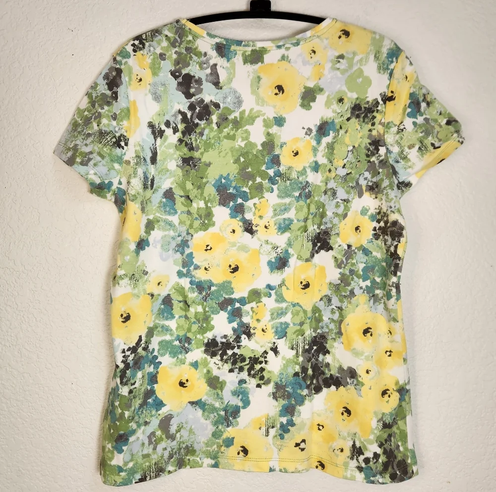 Croft & Barrow Yellow and Green Floral Cotton‎ Short Sleeve Tee, Size M